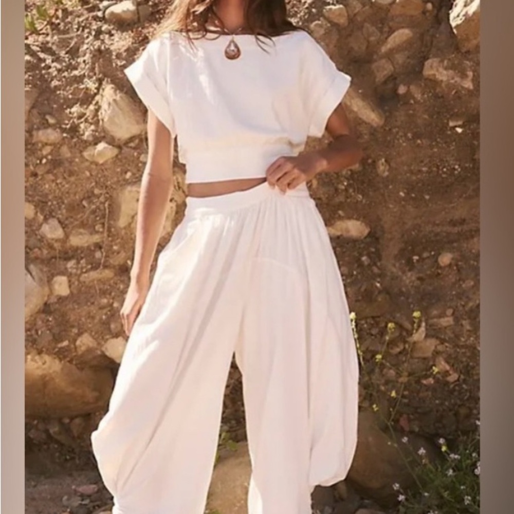 ISO Free People Feelin Free Set